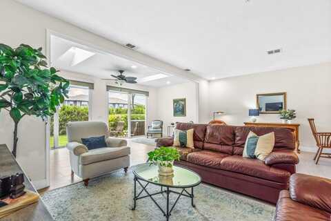 6785 Via Regina, Boca Raton, FL 33433