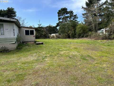 87636 RHODODENDRON DR, Florence, OR 97439