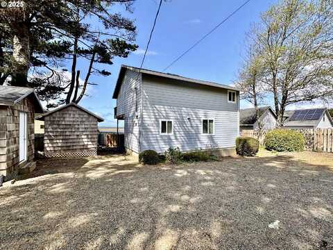 26230 SANDLAKE RD, Cloverdale, OR 97112