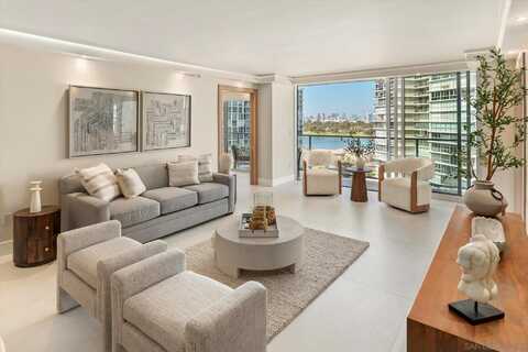 1830 Avenida del Mundo, coronado, CA 92118