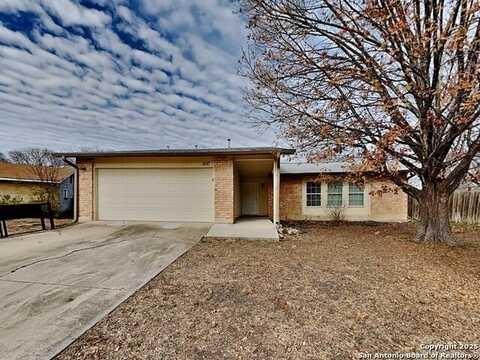 800 Robinair, San Antonio, TX 78245
