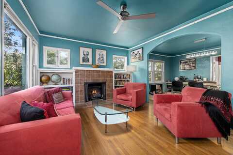 917 W Victoria Street, SANTA BARBARA, CA 93101