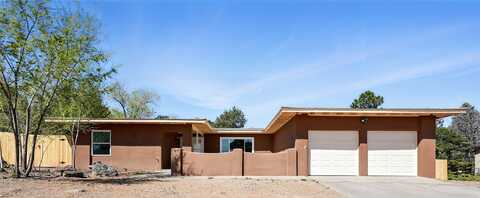 108 La Vista, White Rock, NM 87547