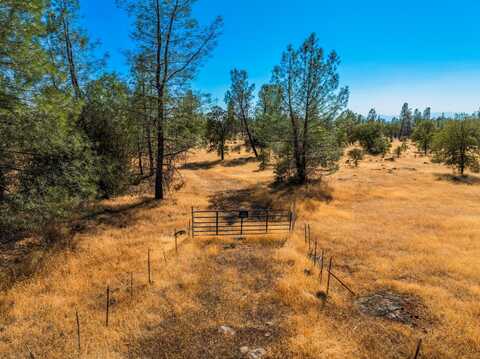 014 Dersch Road, Anderson, CA 96007