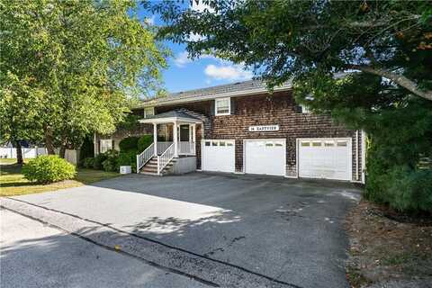 14 Ash Street, Portsmouth, RI 02871