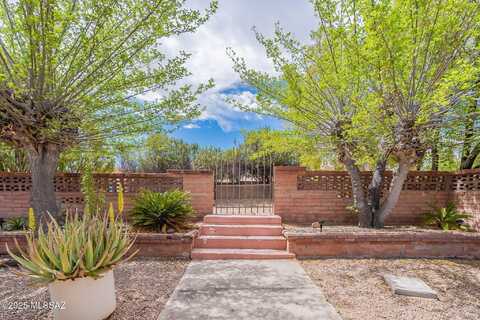 649 W Via San Mateo, Green Valley, AZ 85614
