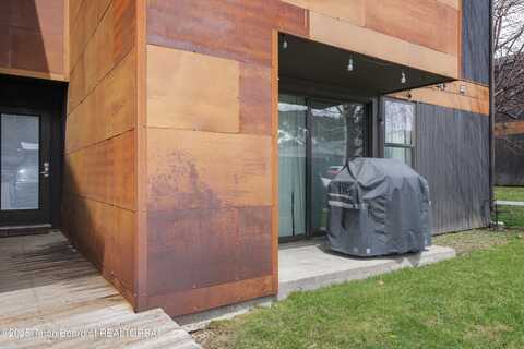 355 W DELONEY Avenue, Jackson, WY 83001