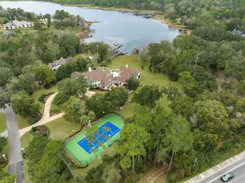 2150 Thirlestane Road, Tallahassee, FL 32309