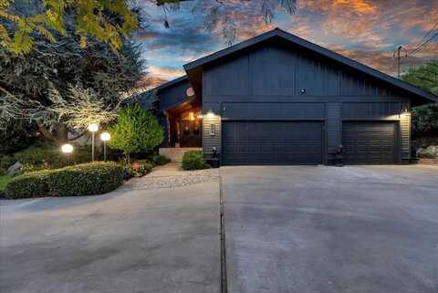 956 E Morton Hill Avenue, Porterville, CA 93257