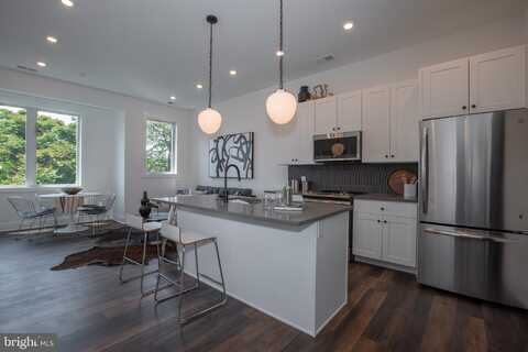 2940 W THOMPSON STREET, PHILADELPHIA, PA 19121