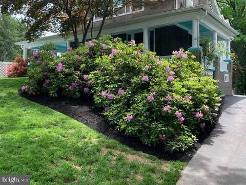 662 S MARKET STREET, ELIZABETHTOWN, PA 17022