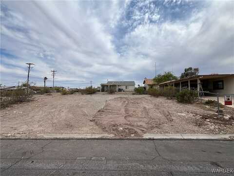 992 Riverfront Drive, Bullhead City, AZ 86442