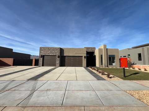 206 S 700 W, Ivins, UT 84738