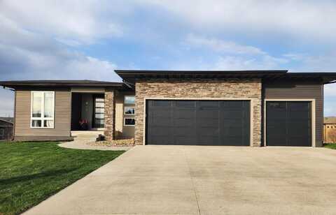 4712 Wild Flowerr Lane, Cedar Falls, IA 50613