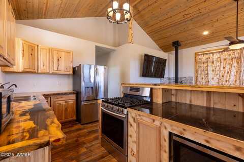 24 N 3101, Vernon, AZ 85940