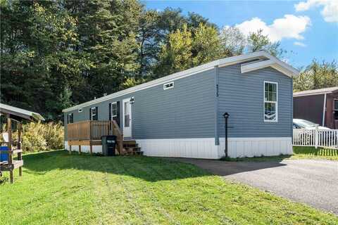 215 Valleyview Dr, Fayette, PA 15071