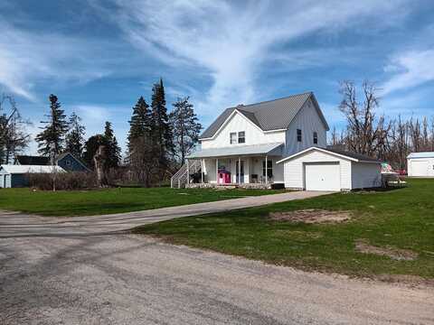 2960 Birch Street, Johannesburg, MI 49751