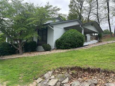 16 Estes DR, Bella Vista, AR 72715