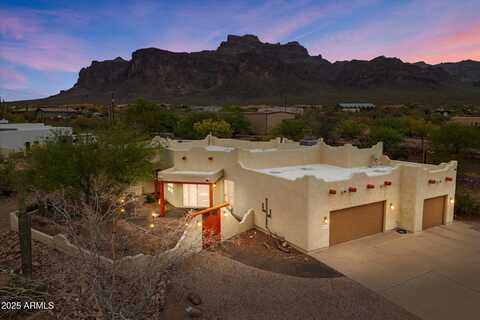 5772 E 1ST Avenue, Apache Junction, AZ 85119