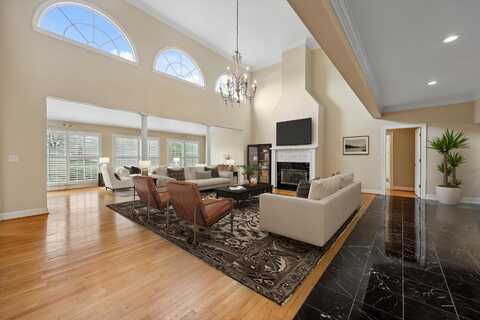 1160 Heritage Landing Drive, Chattanooga, TN 37405