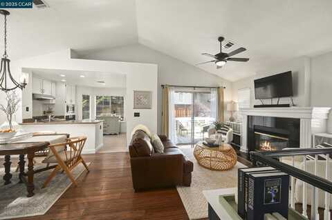 1706 S Clear Creek Pl, Danville, CA 94526