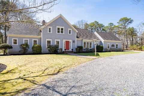 35 Pershing Lane, Orleans, MA 02653