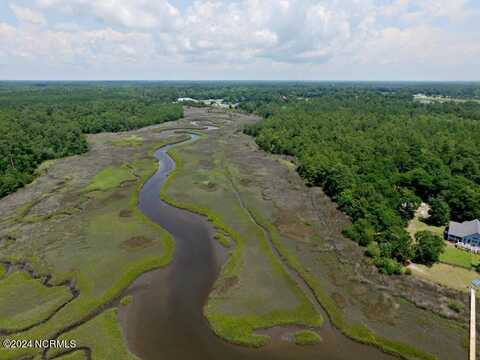4 Willis Landing Road, Hubert, NC 28539