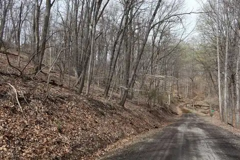 1738 Mohican Lane, Hide A Way Hills, OH 43107