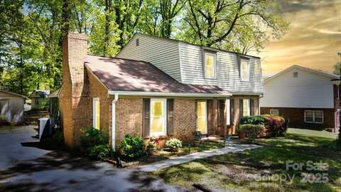 5623 Eastbrook Road, Charlotte, NC 28215