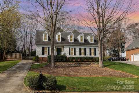 10332 Hollybrook Drive, Charlotte, NC 28277