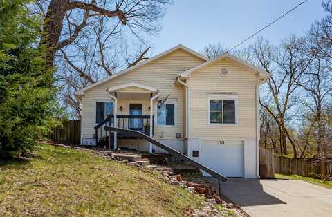 2524 Lincoln Avenue, Des Moines, IA 50310