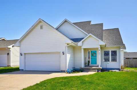 221 N 15th Avenue, Winterset, IA 50273