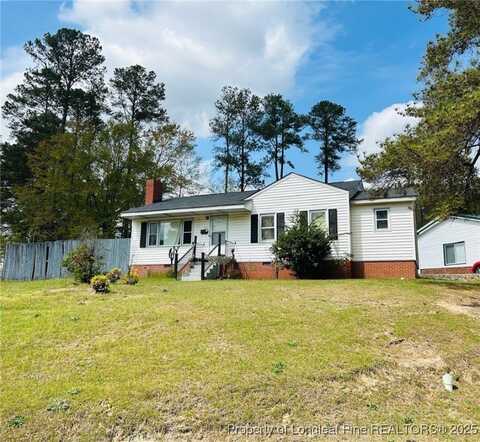 103 Lamont Street, Raeford, NC 28376
