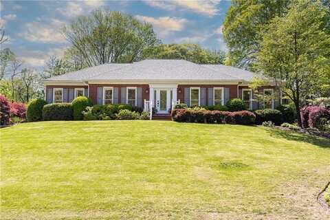 4579 Blakedale Circle NE, Roswell, GA 30075