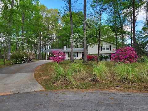 4561 Woodlake Lane SE, Conyers, GA 30013