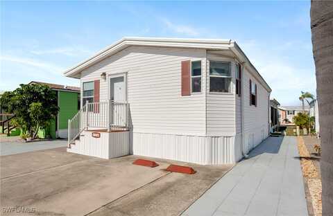 126 Wispy Drive, North Fort Myers, FL 33903