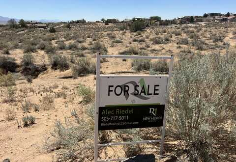 6816 Madisyn Avenue, Rio Rancho, NM 87144