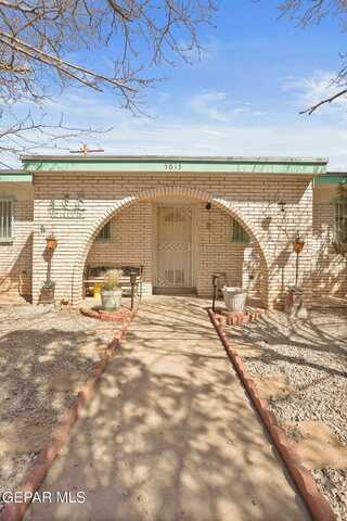 5813 Blackhawk Drive, El Paso, TX 79924