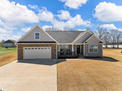 218 Little Man Drive, Boiling Springs, SC 29316