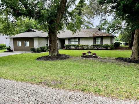 126 Lake View Circle, Brunswick, GA 31525