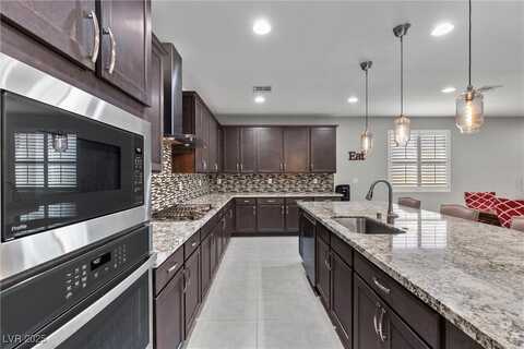 6331 Regina Ridge Street, Las Vegas, NV 89149