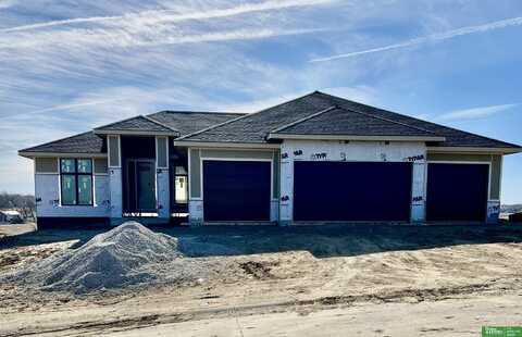 10113 Laramie Street, Papillion, NE 68046