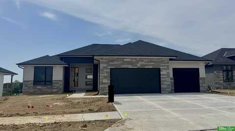 5522 N 213 Avenue, Elkhorn, NE 68022