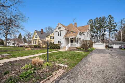 359 Pearl Street, South Haven, MI 49090