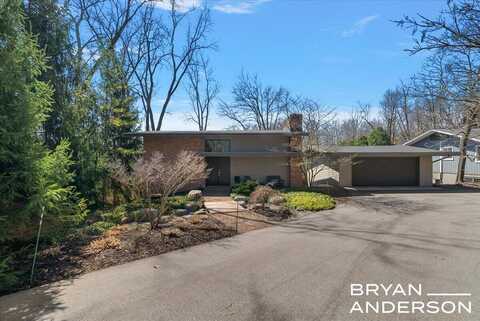 3210 Hall Street SE, East Grand Rapids, MI 49506
