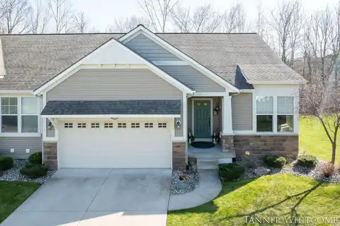 1268 Jakarta Drive SW, Byron Center, MI 49315