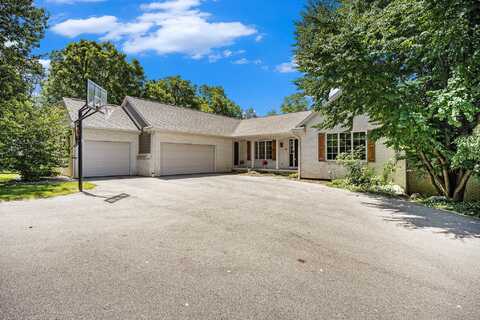 10159 E Rivershore Drive SE, Alto, MI 49302