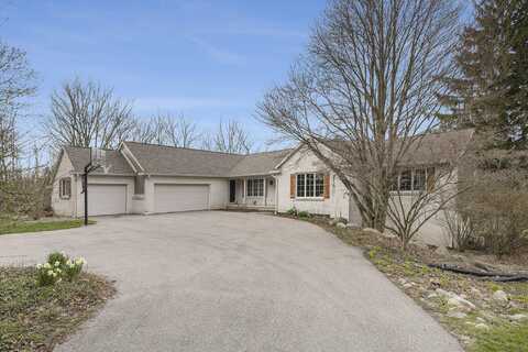 10159 E Rivershore Drive SE, Alto, MI 49302