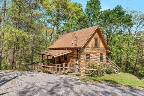 2580 Black Bear Lane, Sevierville, TN 37876