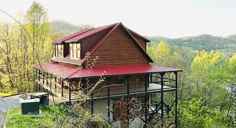 3305 Red Wolfe Road, Sevierville, TN 37862